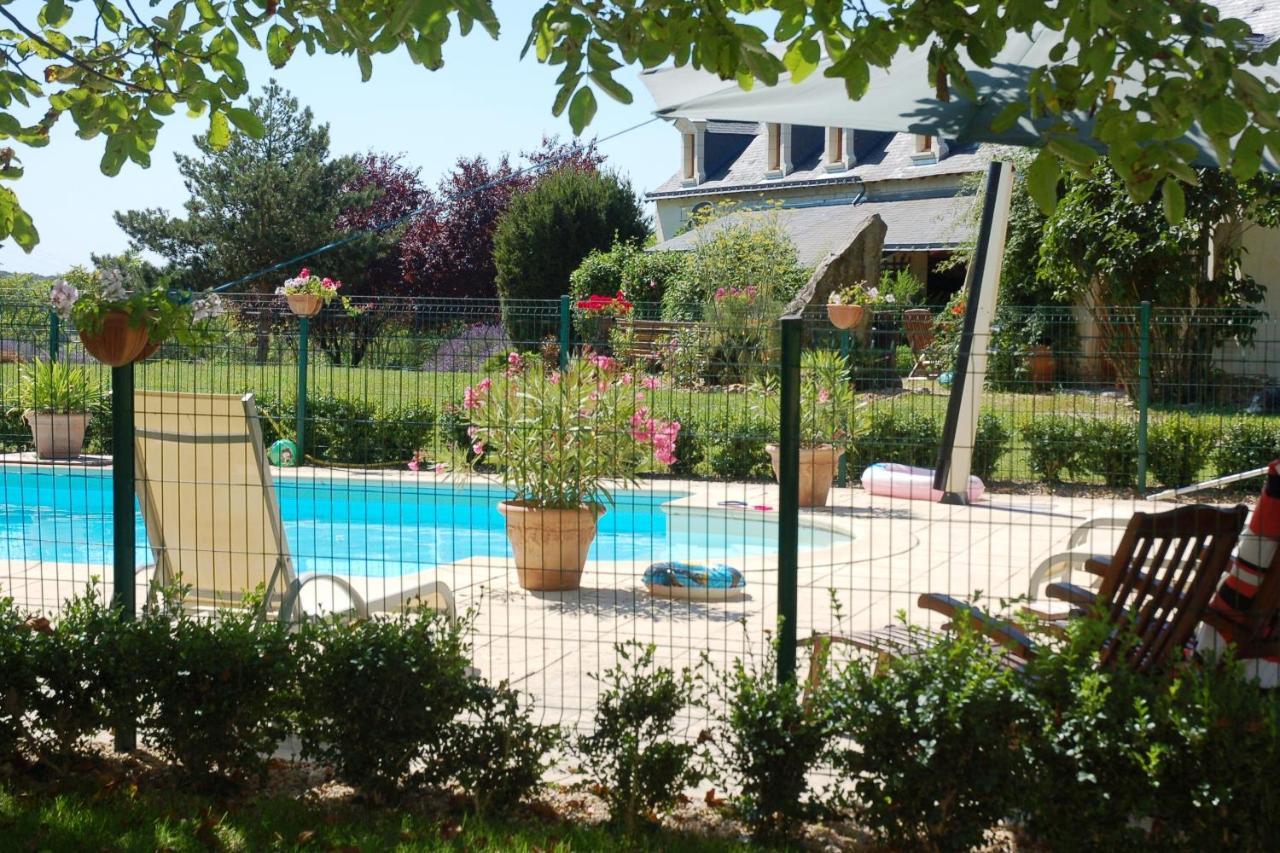 Le Logis Du Pressoir: 18th Century Loire Valley Estate With Heated Pool Holiday home Les Bois-d'Anjou